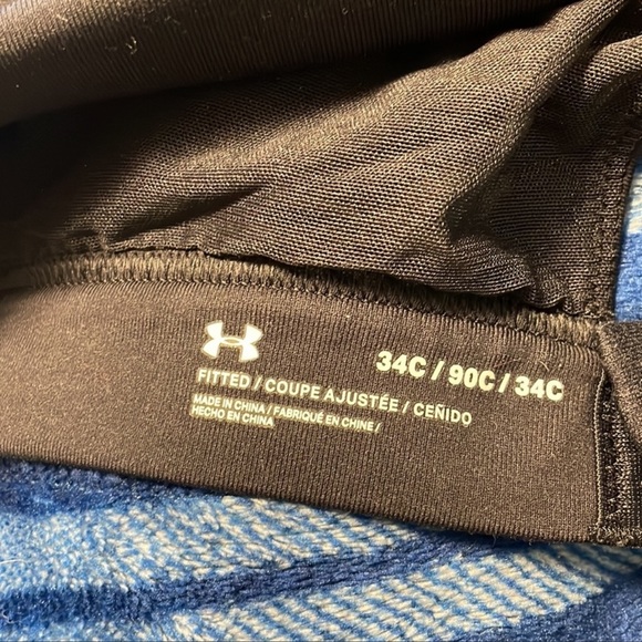 Under armour sports bra - Picture 3 of 5